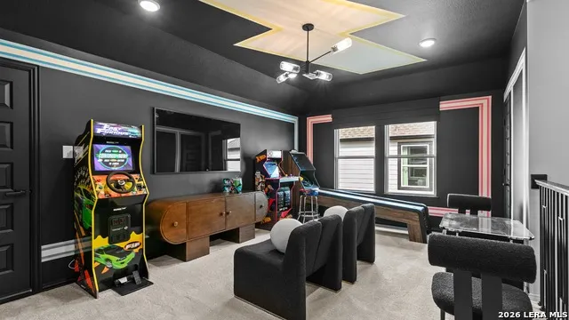 2833 BERGAMOT DR New Braunfels, TX 78130