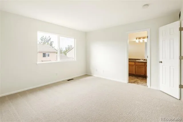 19926 E 40th Place Denver, CO 80249