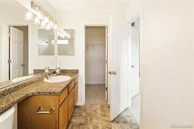 19926 E 40th Place Denver, CO 80249
