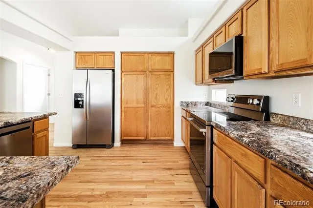 19926 E 40th Place Denver, CO 80249