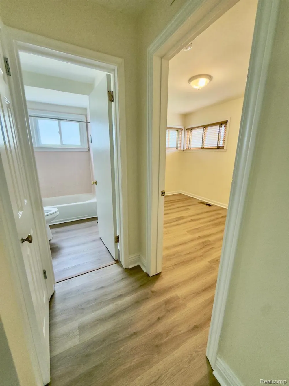 29814 Dover Street Garden City City, MI 48135