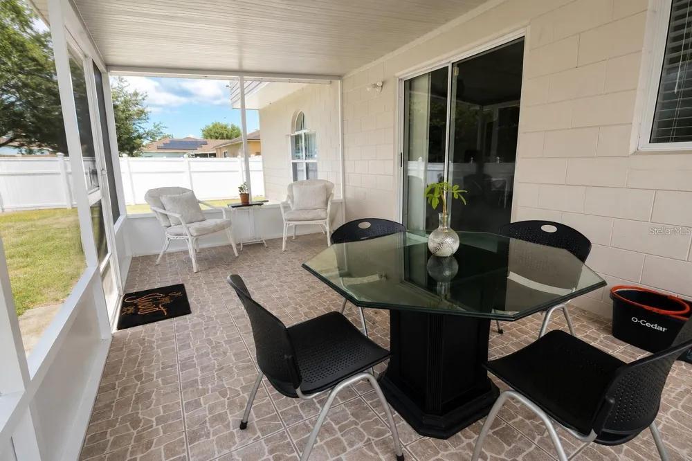 984 DERBYSHIRE DRIVE Kissimmee, FL 34758