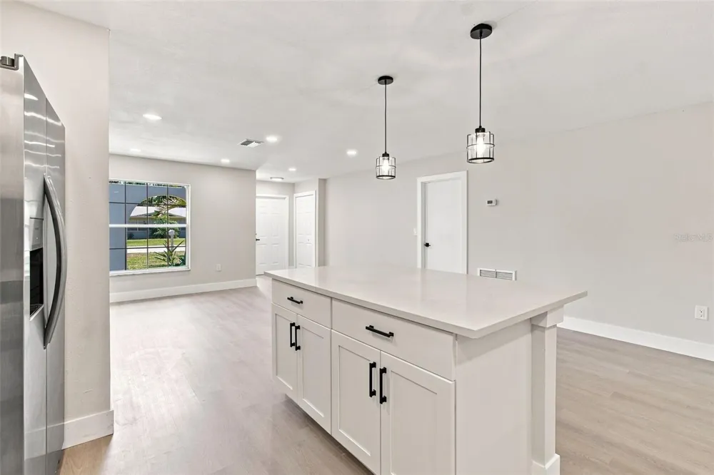 216 23RD STREET E Bradenton, FL 34208