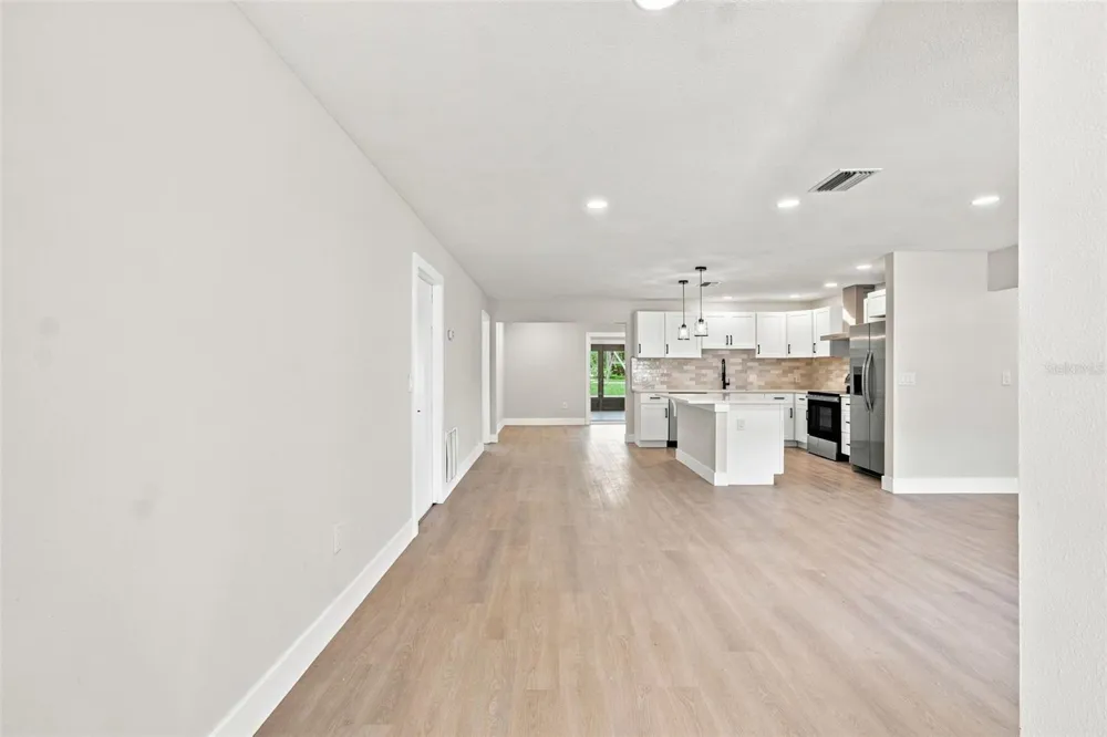 216 23RD STREET E Bradenton, FL 34208