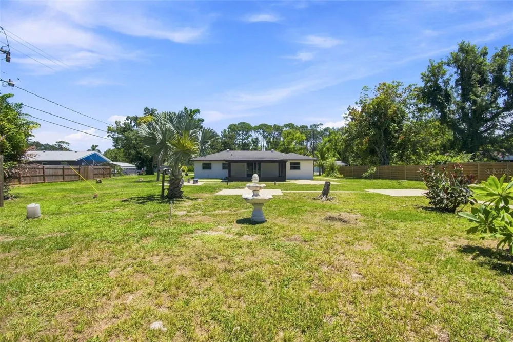 216 23RD STREET E Bradenton, FL 34208