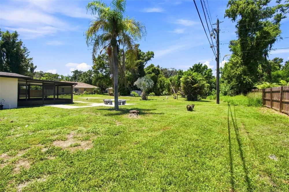 216 23RD STREET E Bradenton, FL 34208