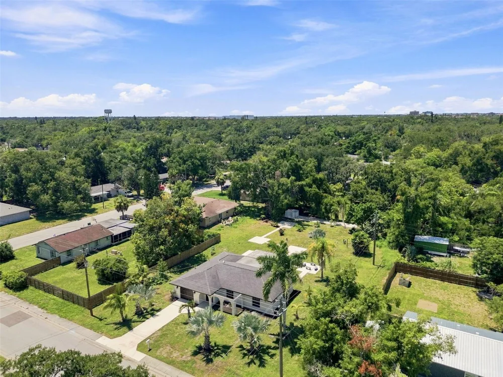 216 23RD STREET E Bradenton, FL 34208