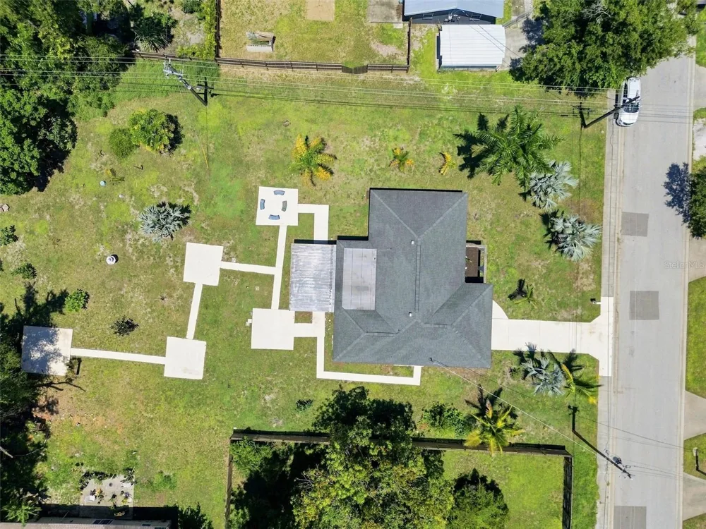216 23RD STREET E Bradenton, FL 34208