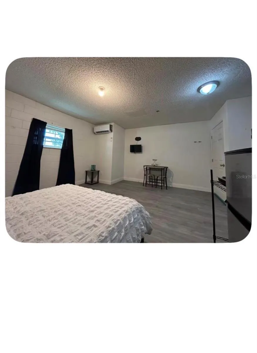 2887 CHARING CROSS WAY #B Orlando, FL 32837