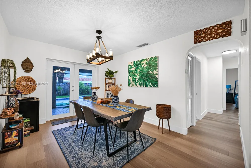 2211 SW 98th Pl Miami, FL 33165