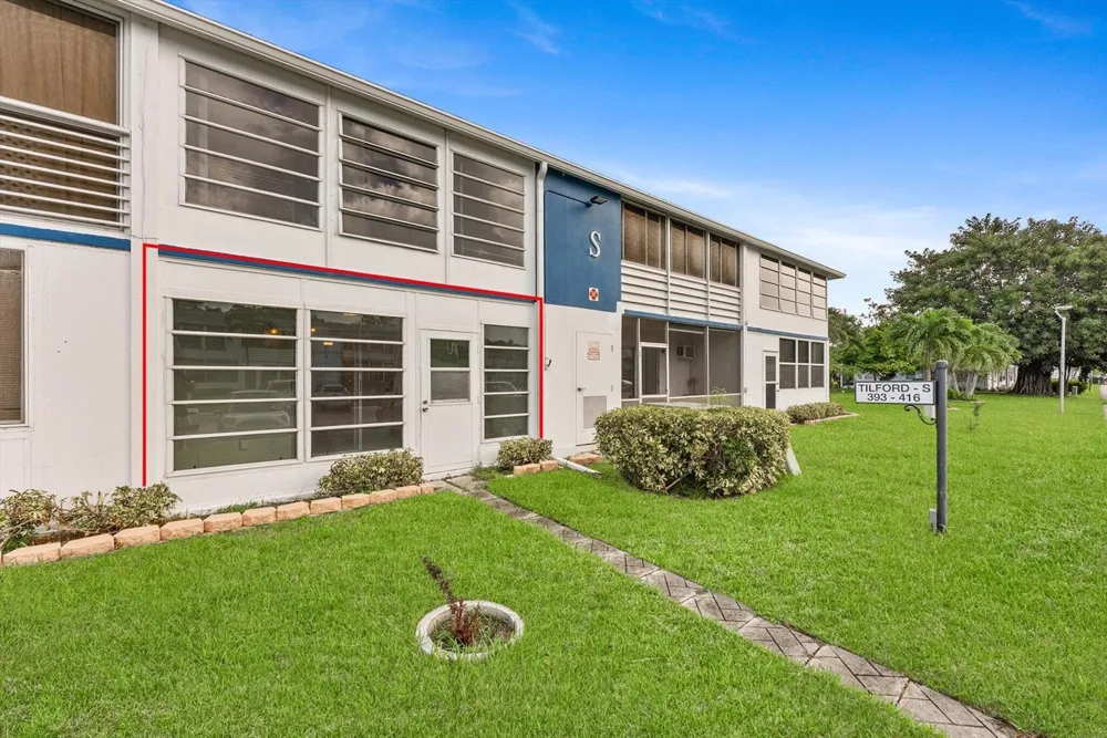 398 Tilford S Deerfield Beach, FL 33442