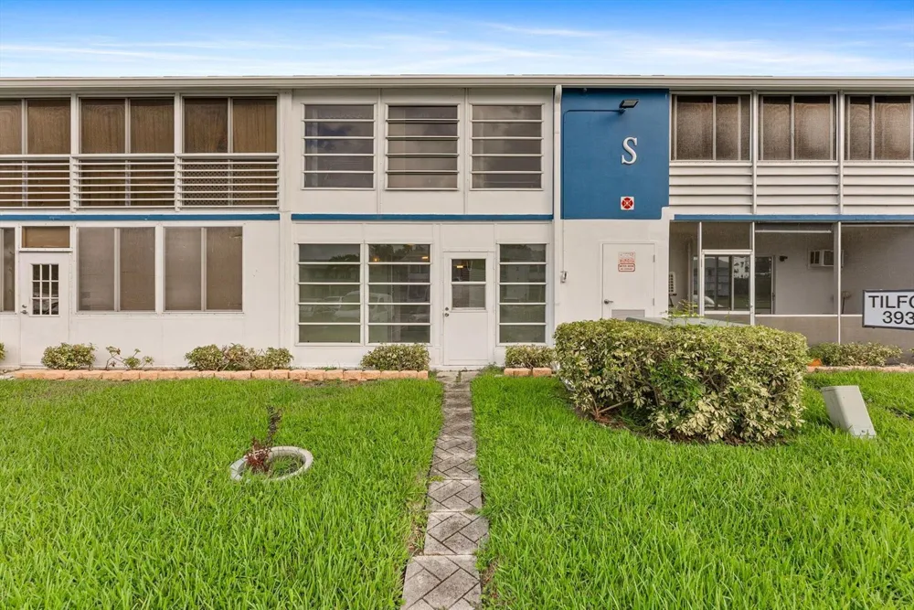 398 Tilford S Deerfield Beach, FL 33442