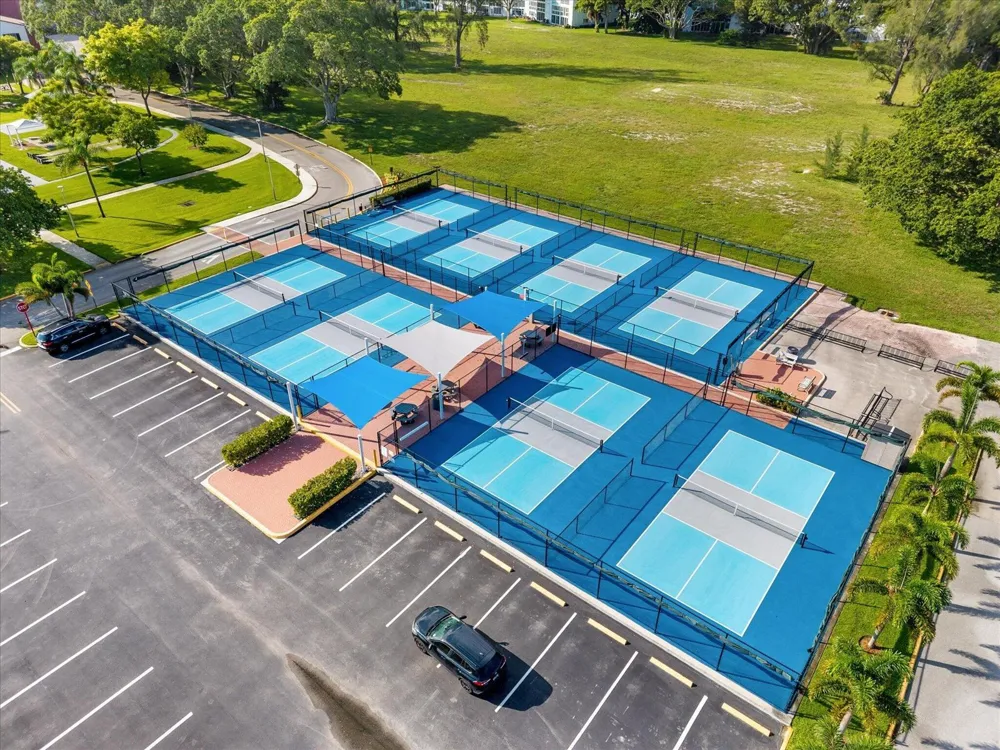 398 Tilford S Deerfield Beach, FL 33442