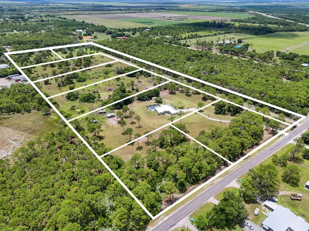 425 FFA ROAD Fort Pierce, FL 34945