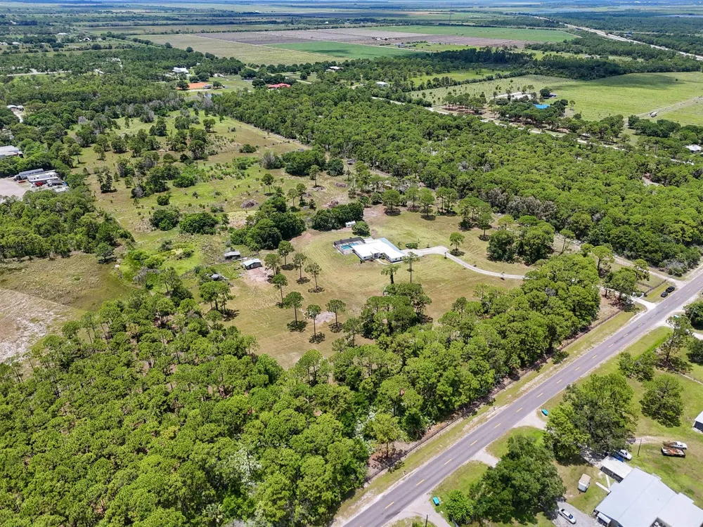 425 FFA ROAD Fort Pierce, FL 34945