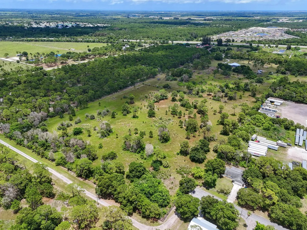 425 FFA ROAD Fort Pierce, FL 34945