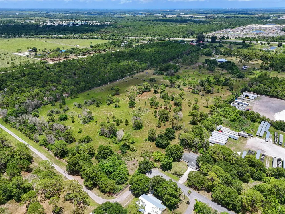 425 FFA ROAD Fort Pierce, FL 34945