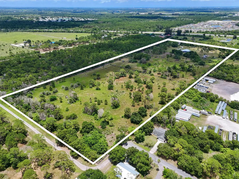 425 FFA ROAD Fort Pierce, FL 34945