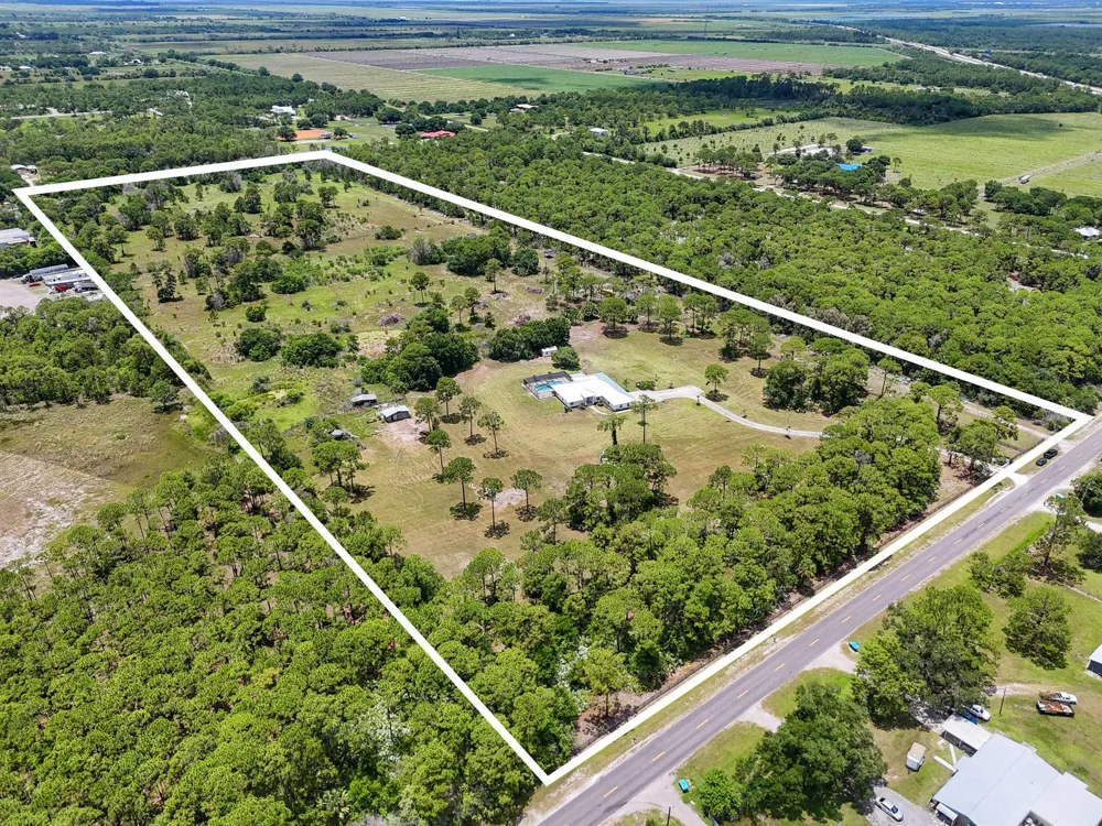 425 FFA ROAD Fort Pierce, FL 34945
