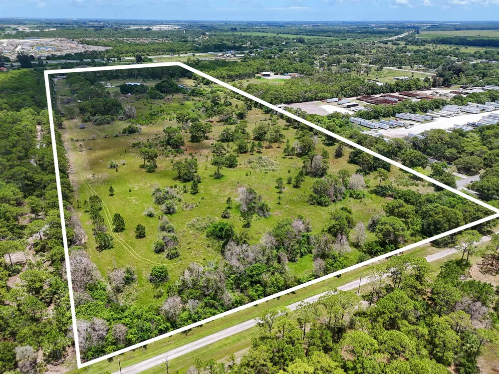 425 FFA ROAD Fort Pierce, FL 34945
