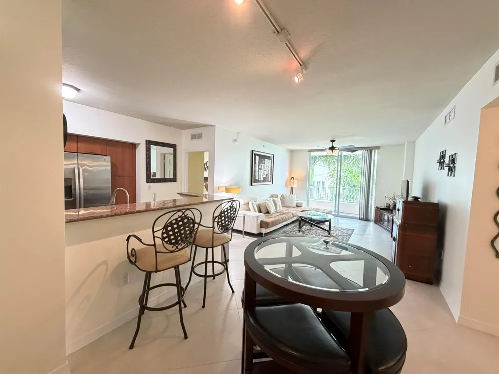 625 Casa Loma Boulevard #609 Boynton Beach, FL 33435