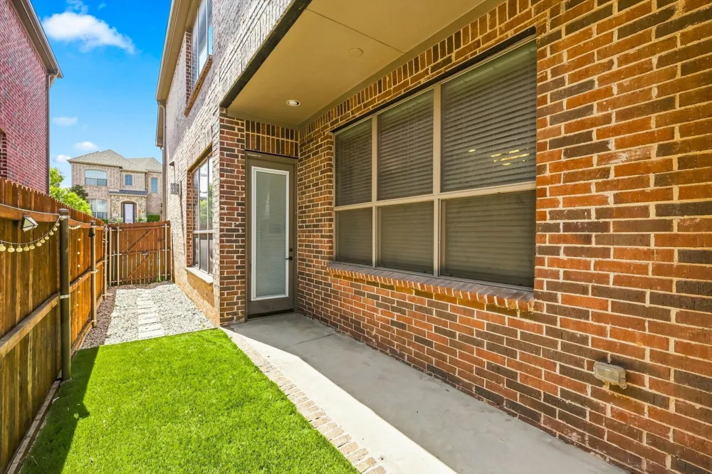 5012 Province Place Irving, TX 75038