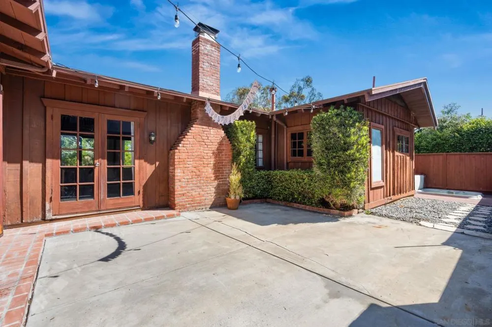4277 Jackdaw San Diego, CA 92103