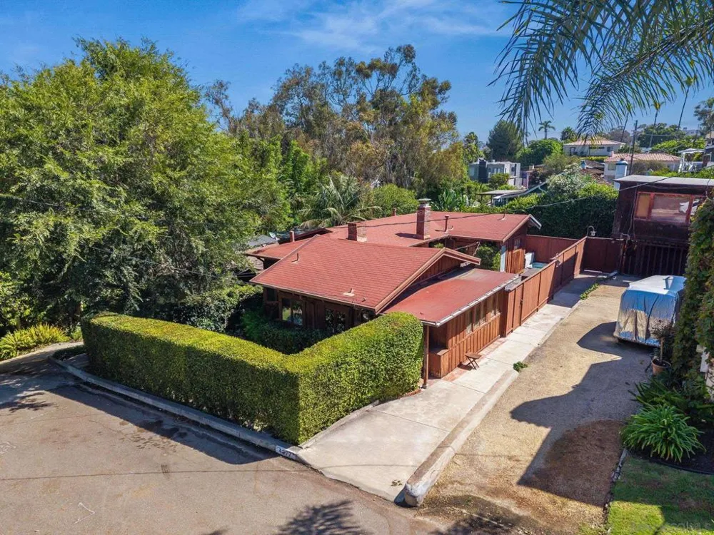 4277 Jackdaw San Diego, CA 92103