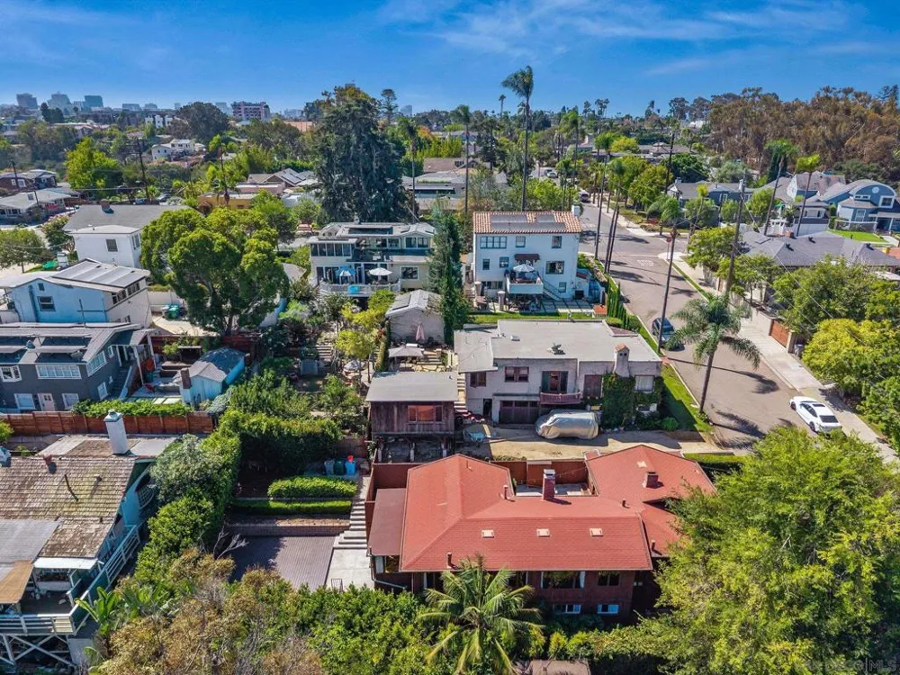 4277 Jackdaw San Diego, CA 92103