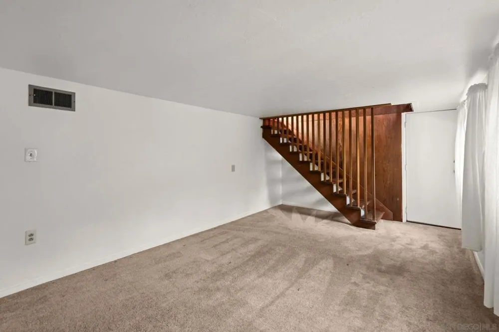 4277 Jackdaw San Diego, CA 92103