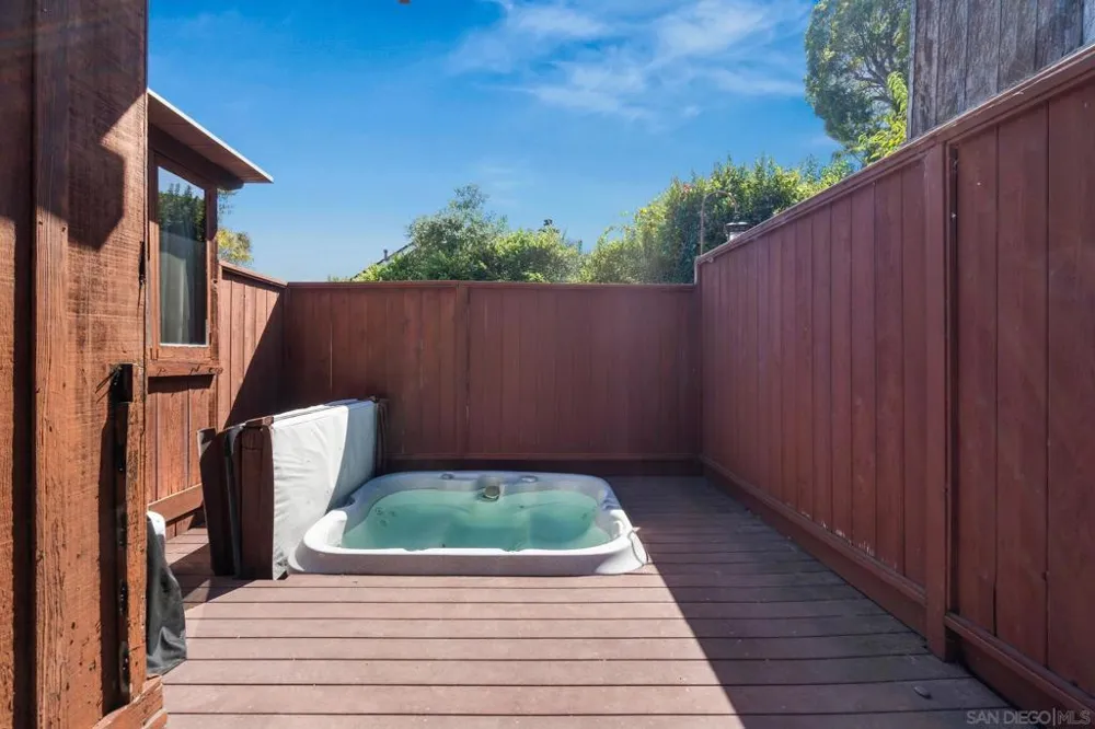 4277 Jackdaw San Diego, CA 92103