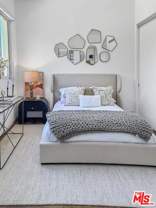 1116 Linda Flora Drive Los Angeles, CA 90049