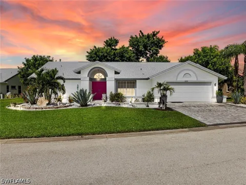Island Lakes Drive