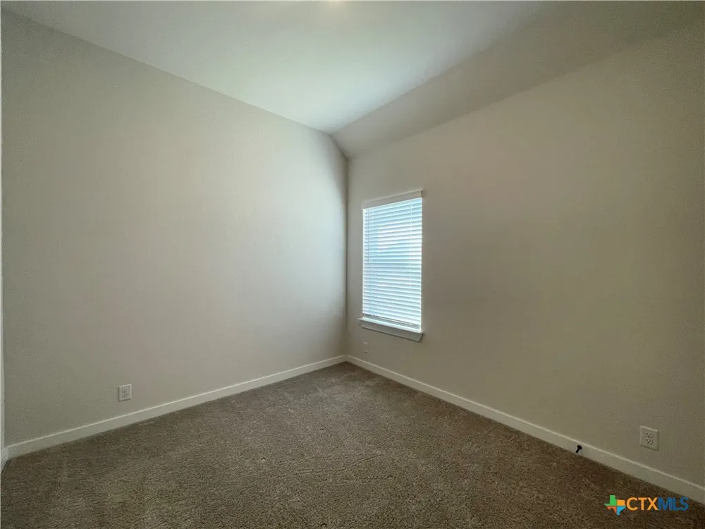 128 Radnor Road New Braunfels, TX 78130