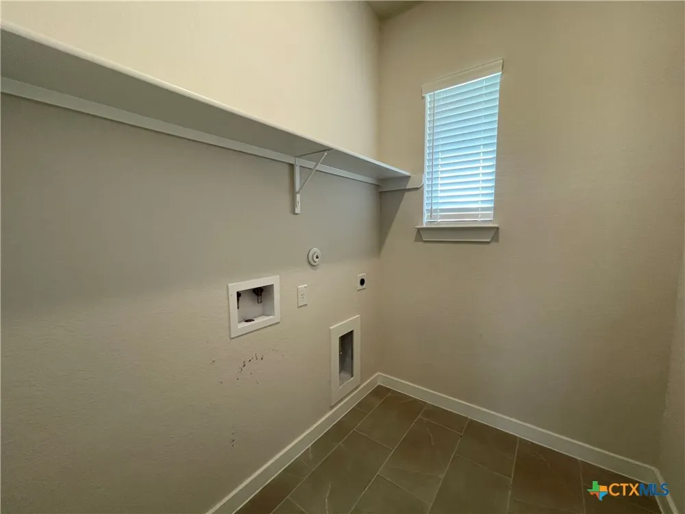128 Radnor Road New Braunfels, TX 78130