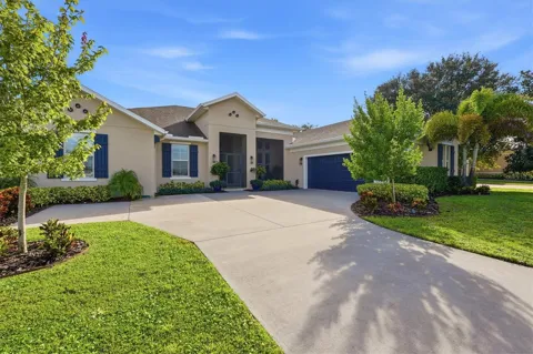 5209 LAKE VENICE DRIVE