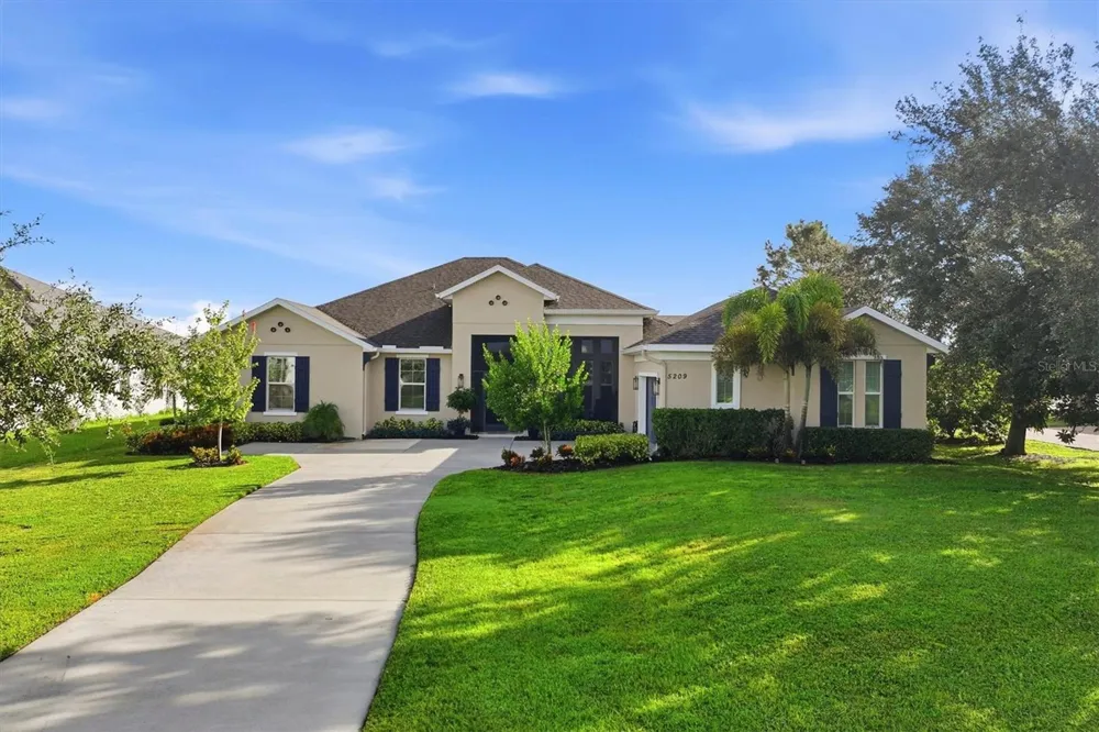 5209 LAKE VENICE DRIVE Wimauma, FL 33598
