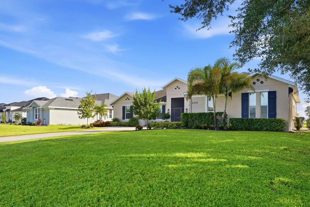 5209 LAKE VENICE DRIVE Wimauma, FL 33598