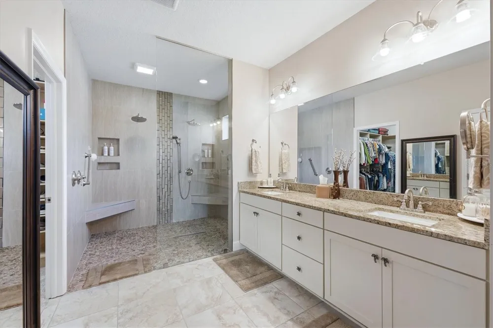 5209 LAKE VENICE DRIVE Wimauma, FL 33598