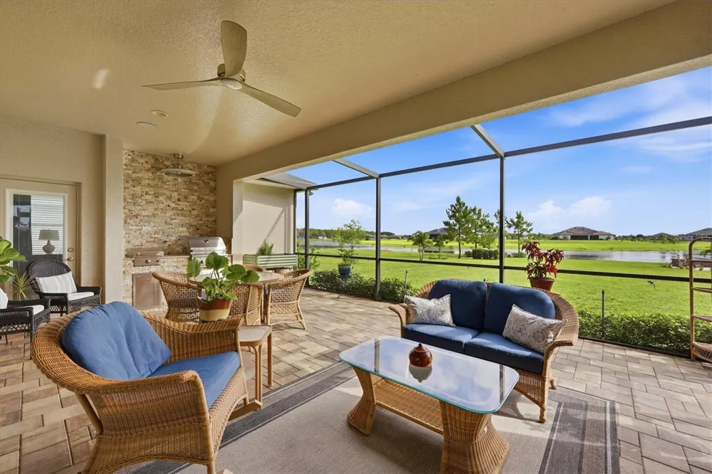 5209 LAKE VENICE DRIVE Wimauma, FL 33598