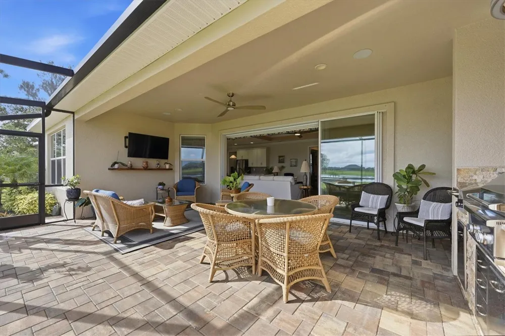 5209 LAKE VENICE DRIVE Wimauma, FL 33598