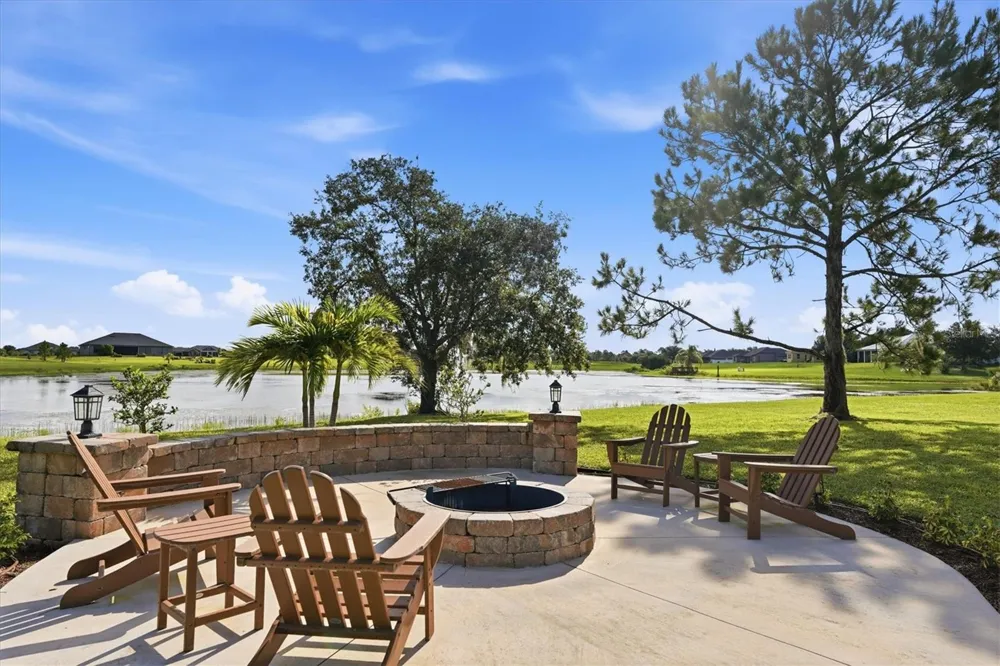 5209 LAKE VENICE DRIVE Wimauma, FL 33598
