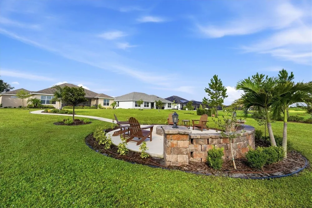 5209 LAKE VENICE DRIVE Wimauma, FL 33598