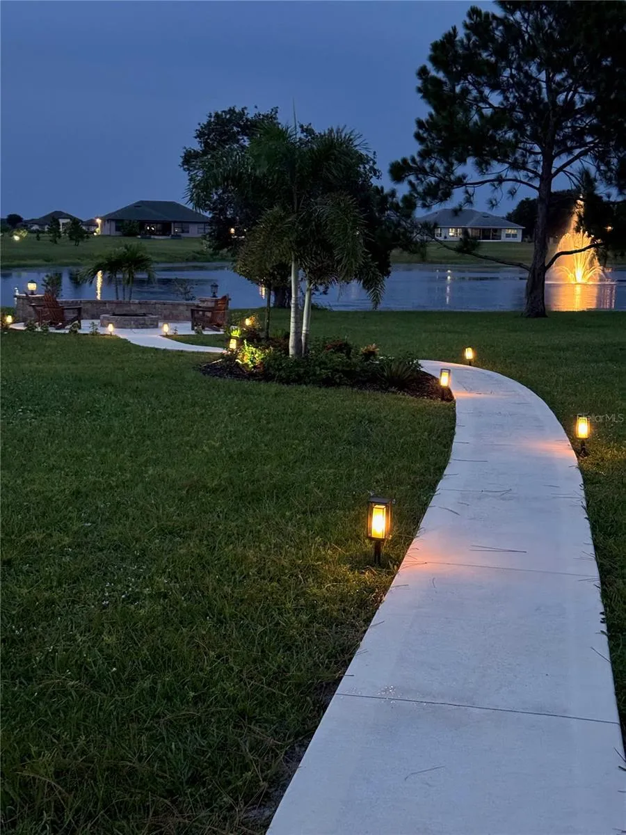 5209 LAKE VENICE DRIVE Wimauma, FL 33598