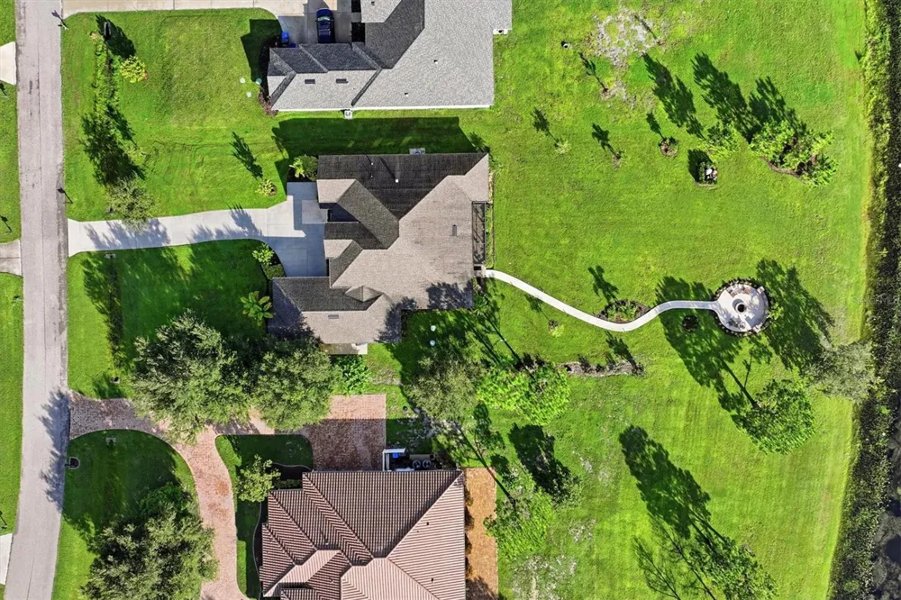 5209 LAKE VENICE DRIVE Wimauma, FL 33598