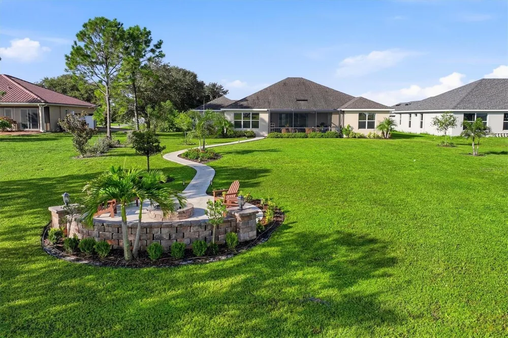 5209 LAKE VENICE DRIVE Wimauma, FL 33598