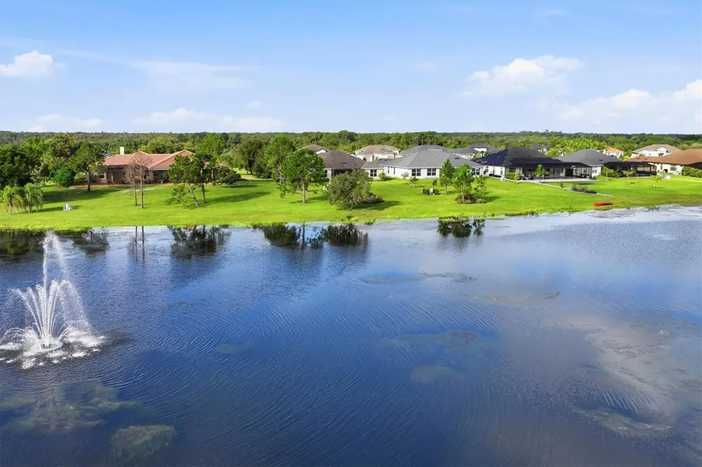 5209 LAKE VENICE DRIVE Wimauma, FL 33598