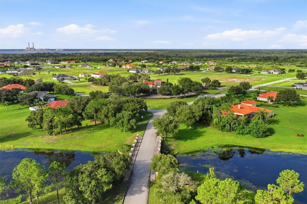 5209 LAKE VENICE DRIVE Wimauma, FL 33598