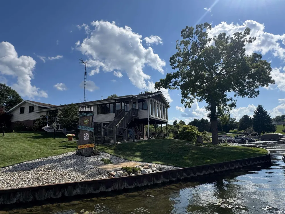 11262 Sauk Lane Somerset Township, MI 49249