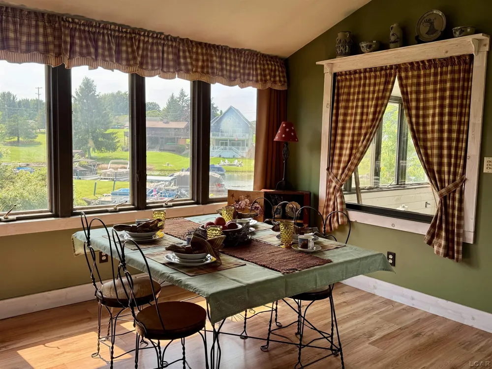 11262 Sauk Lane Somerset Township, MI 49249